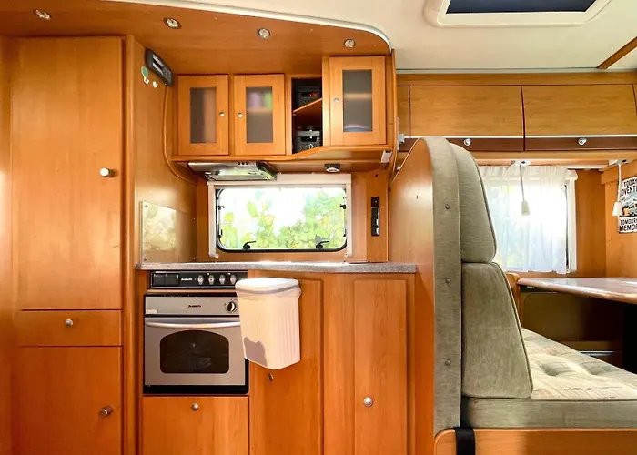 Роскошный шатер Autocaravana Dethleffs Globetrotter *