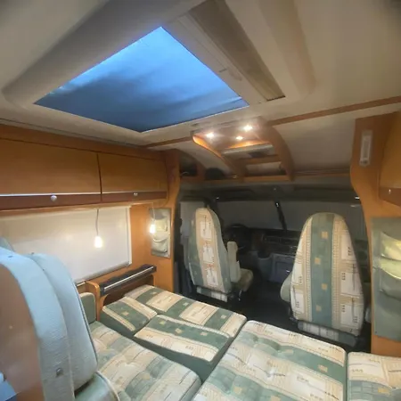 Οργανωμένο κάμπινγκ Autocaravana Dethleffs Globetrotter *