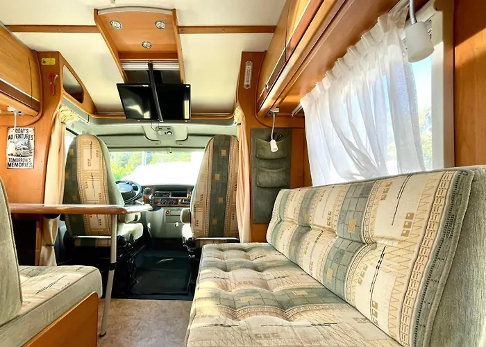 Autocaravana Dethleffs Globetrotter Οργανωμένο κάμπινγκ Βιάνα ντο Καστέλο